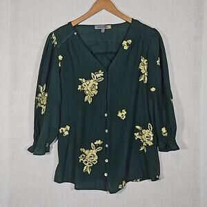 Figueroa & Flower Green Floral Embroidered Blouse